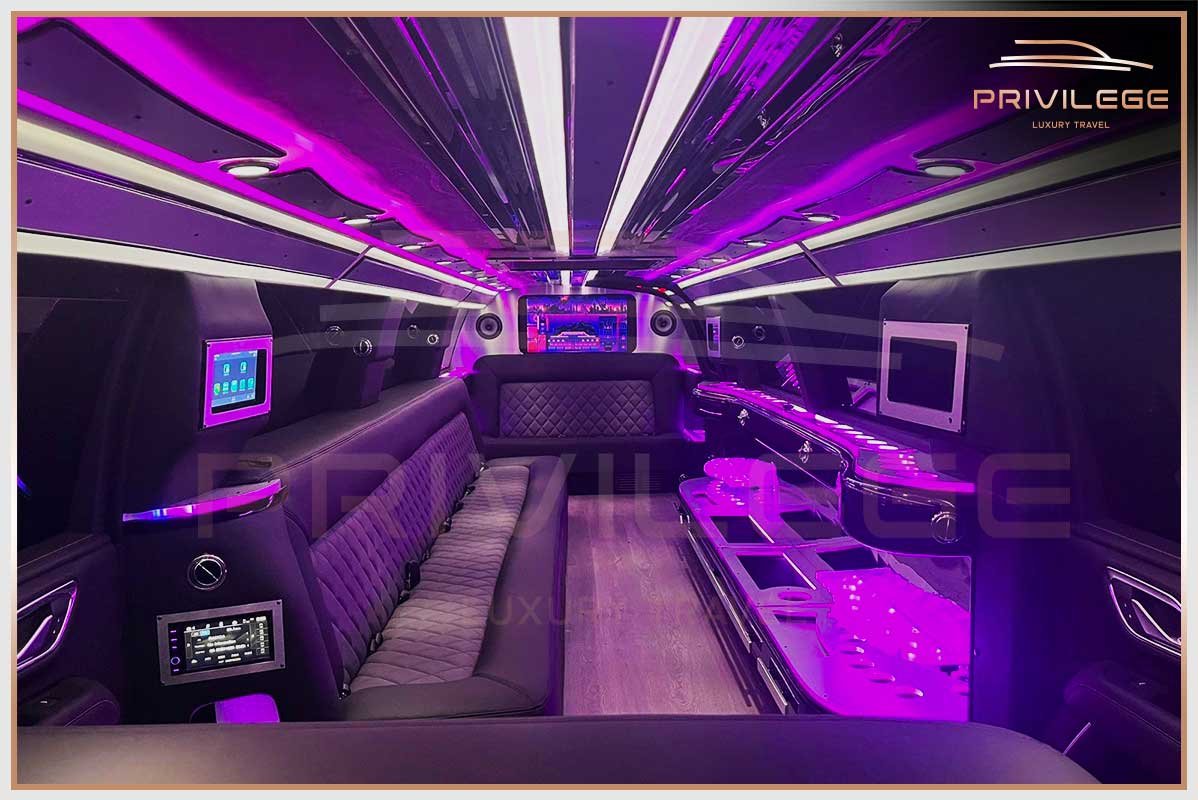 strech limousine service in dubai